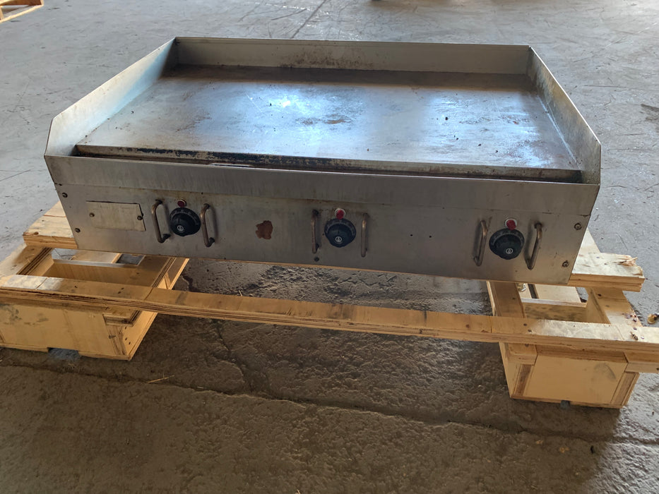Vulcan electric Griddle 36" (USED)